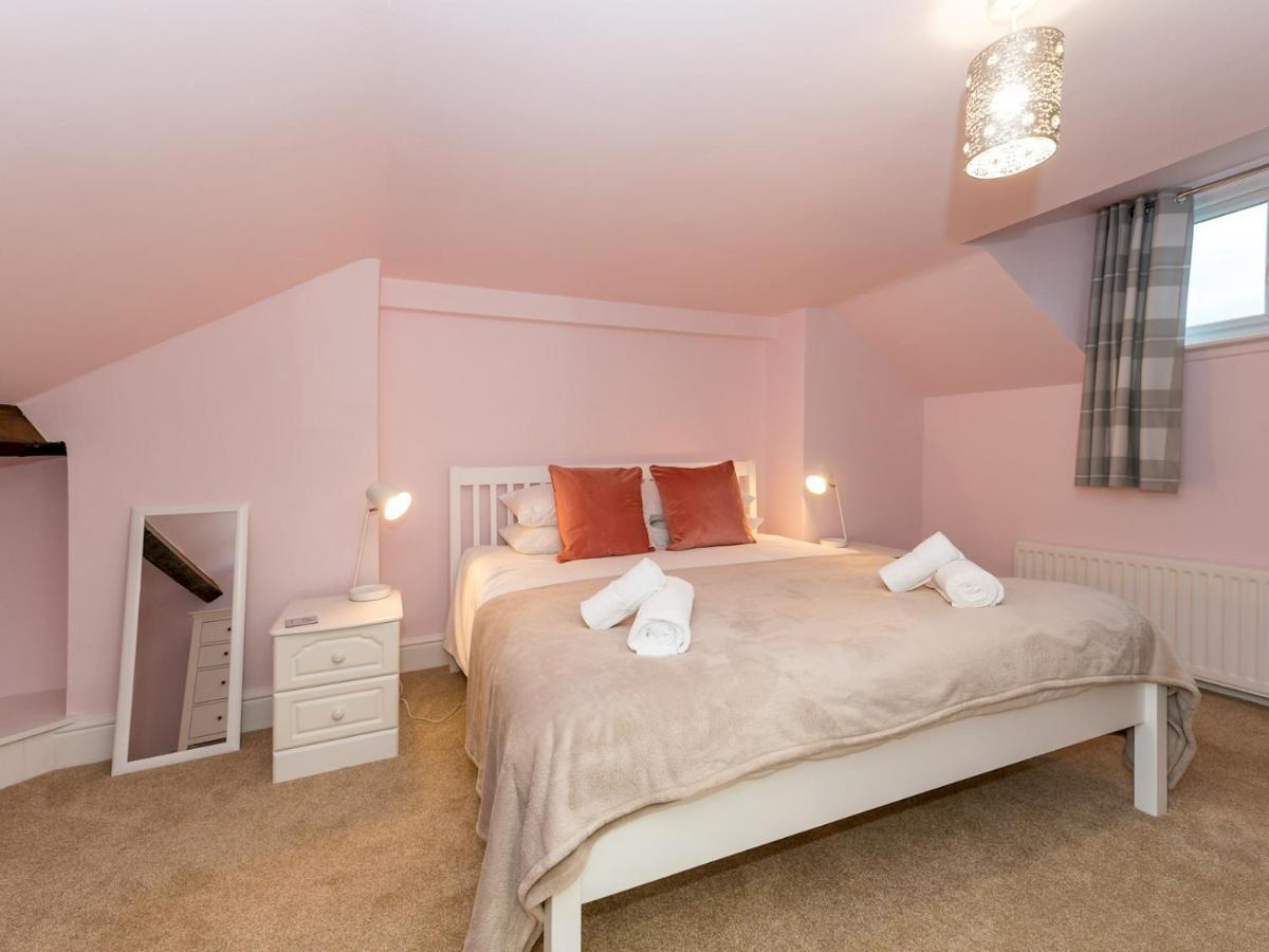 Pass The Keys 3 Storey Townhouse 什鲁斯伯里 外观 照片