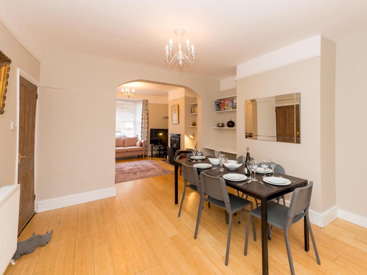 Pass The Keys 3 Storey Townhouse 什鲁斯伯里 外观 照片